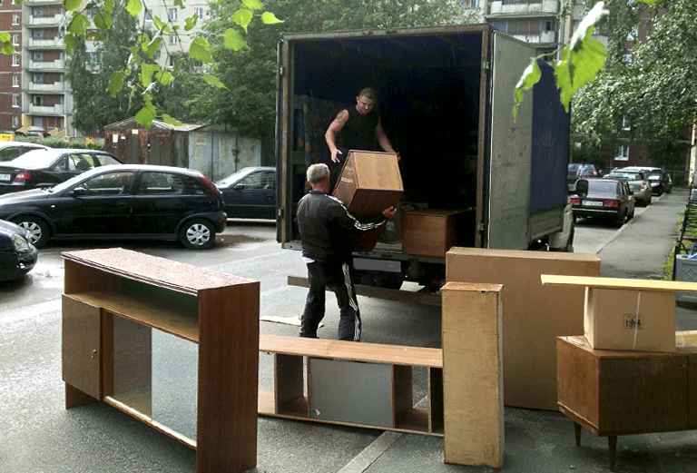 Заказ авто для транспортировки мебели : Перевозка личных вещей из Майкопа в Оленегорск